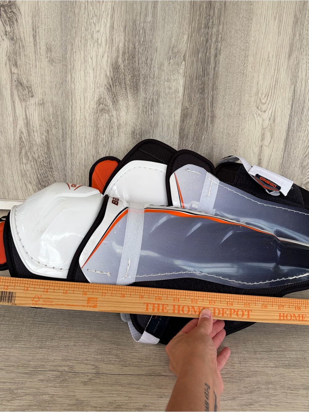 Bauer Supreme One60 Hockey Shin Guards Senior 15" protective Gear White Orange - Picture 12 of 13